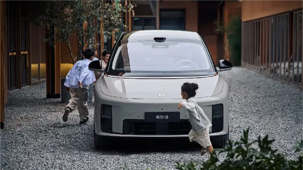 理想i8光速降價(jià)了！還有機(jī)會(huì)扳回一城嗎